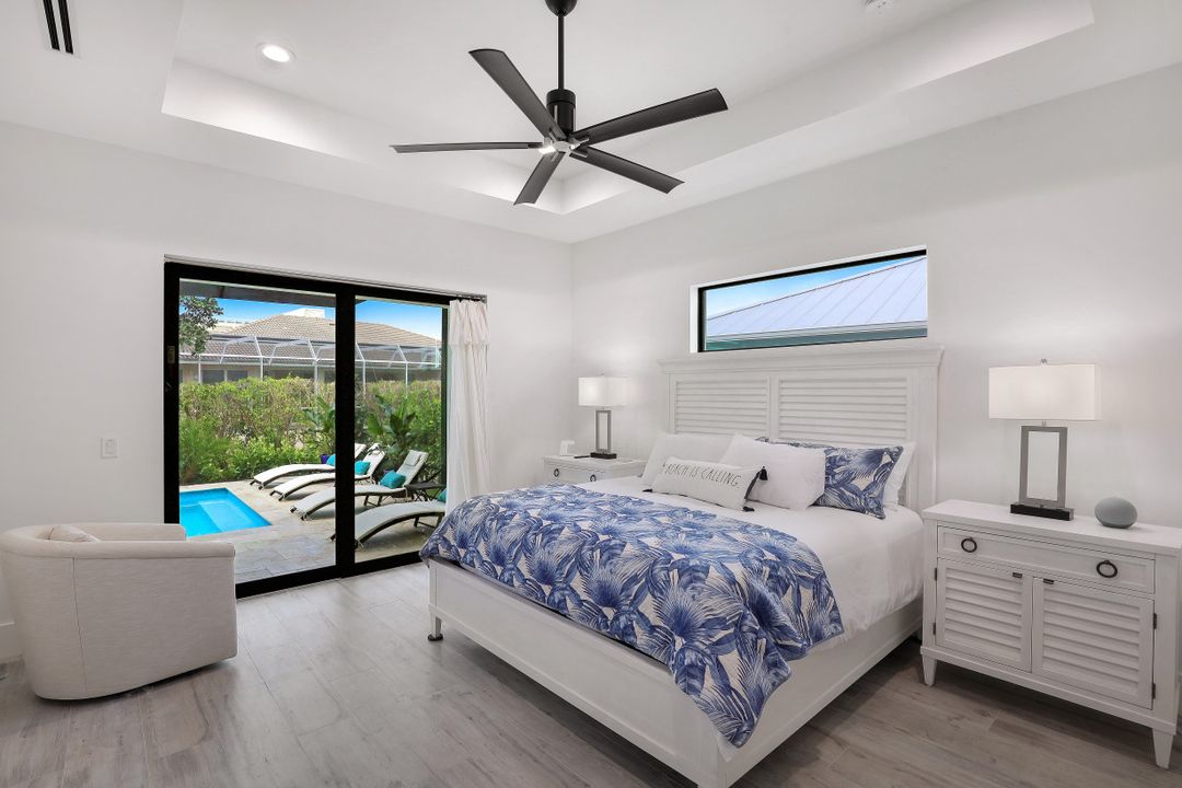 670 Amber Dr, Marco Island, FL 34145