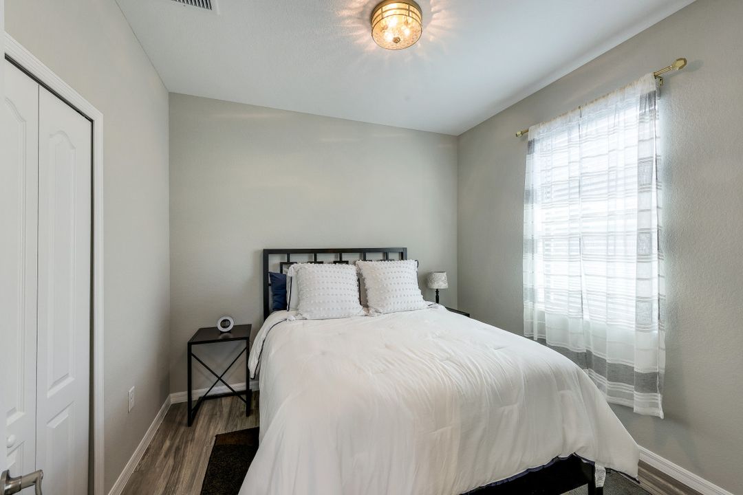 19835 Beechcrest Pl, Estero, FL 33928