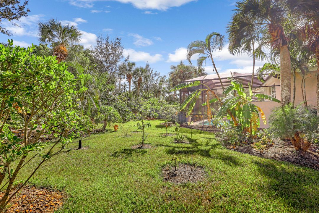 8591 Peppertree Way, Naples, FL 34114