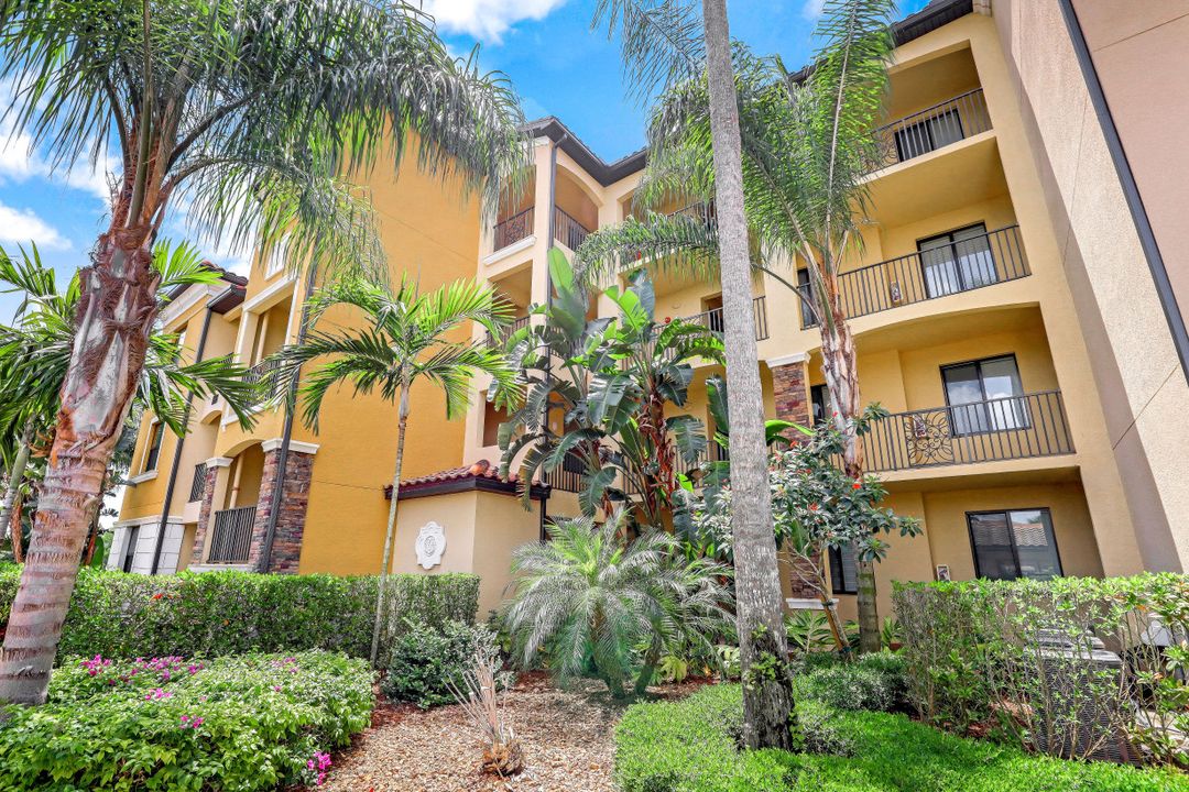 9826 Giaveno Cir #1542, Naples, FL 34113