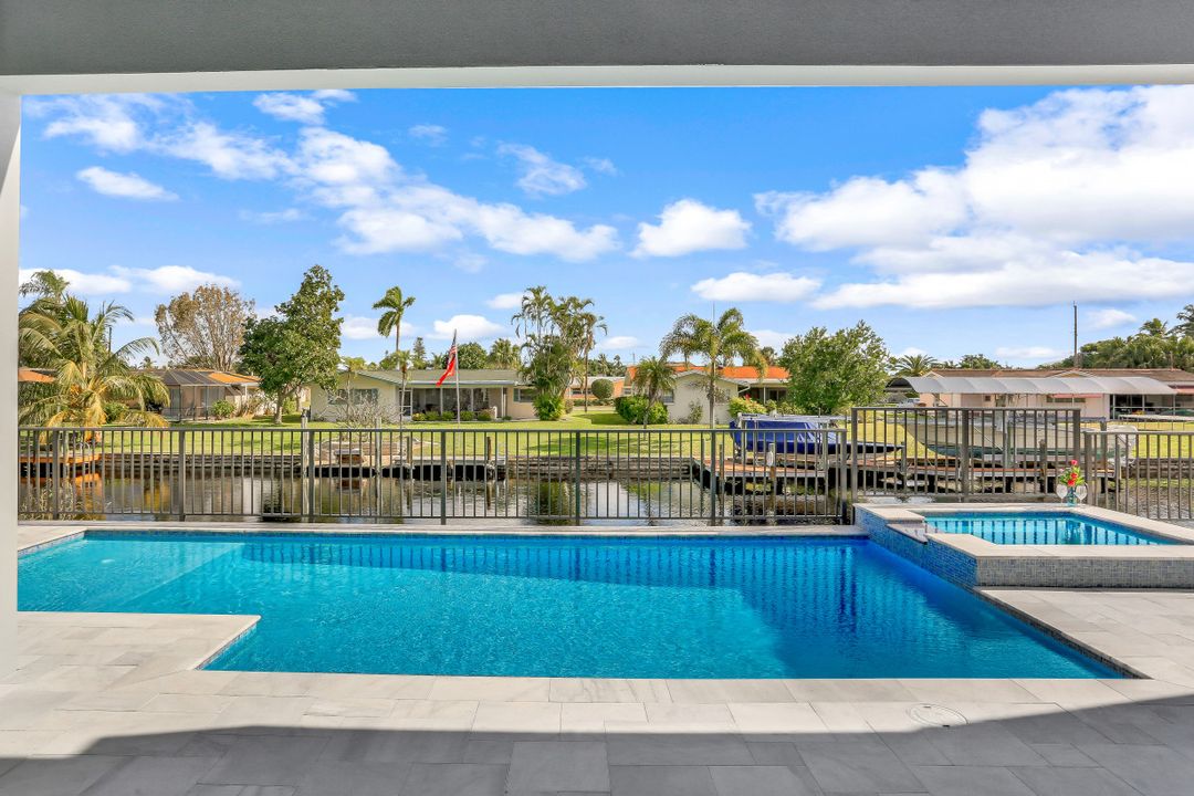 5305 Bayshore Ave, Cape Coral, FL 33904