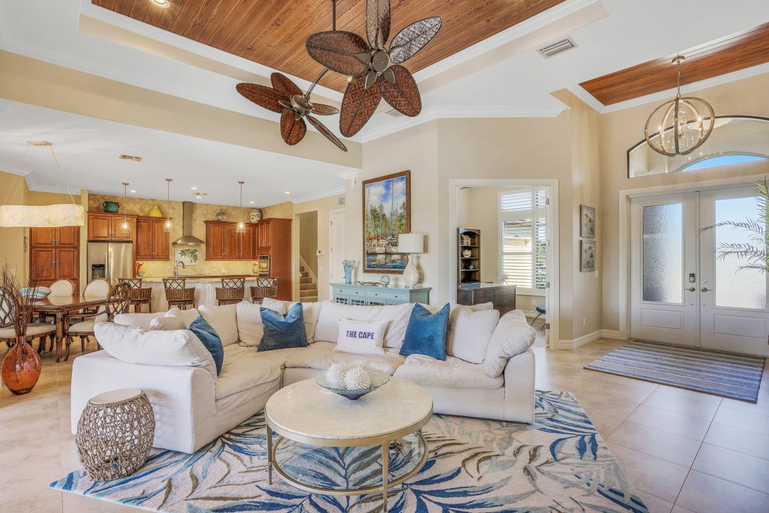 2030 El Dorado Pkwy W, Cape Coral, FL 33914