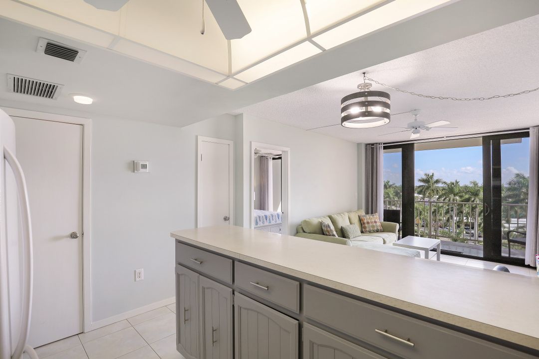 180 Seaview Ct #604, Marco Island, FL 34145