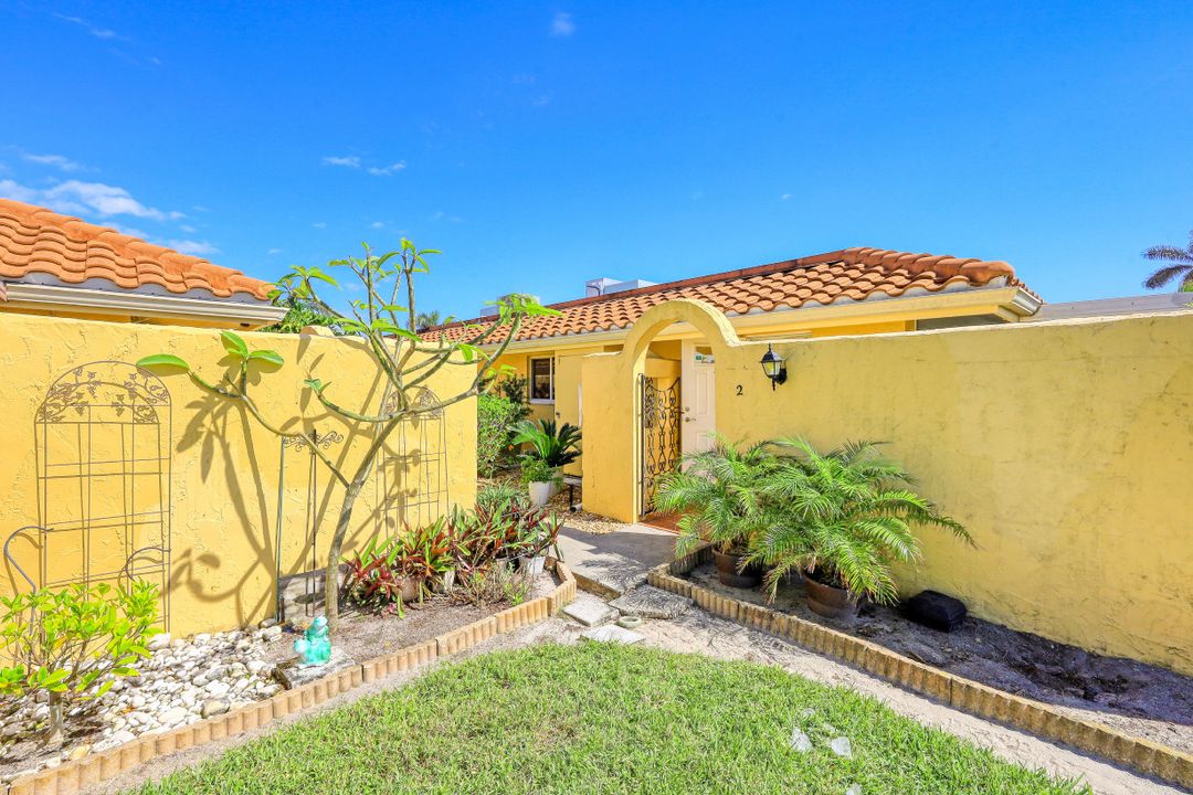 126 Harrison Rd #2, Naples, FL 34112