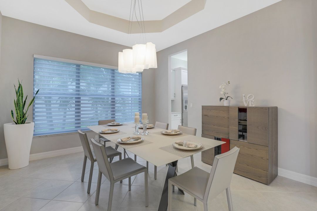 2998 Cinnamon Bay Cir, Naples, FL 34119