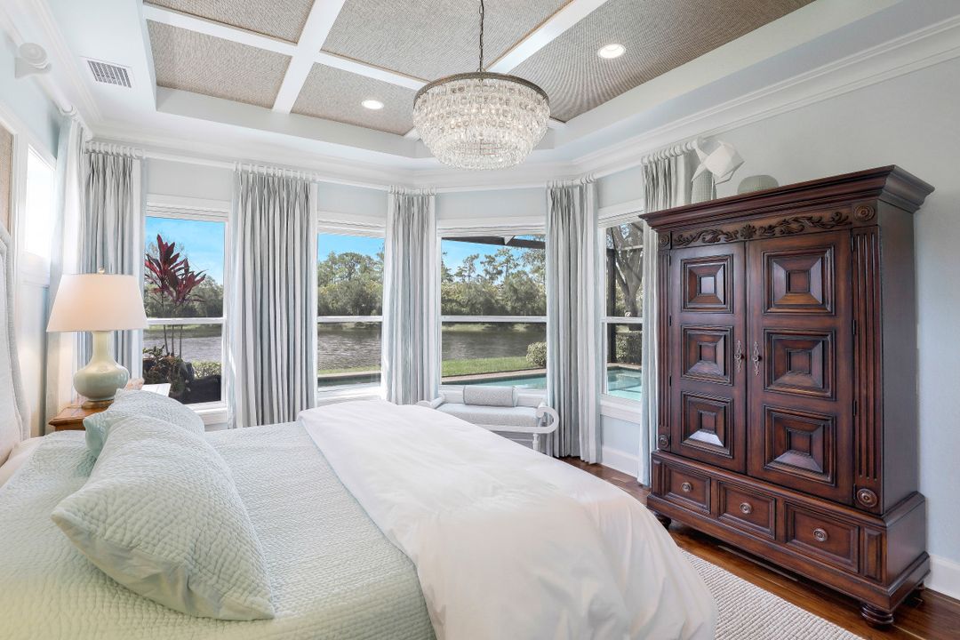 3086 Aviamar Cir, Naples, FL 34114