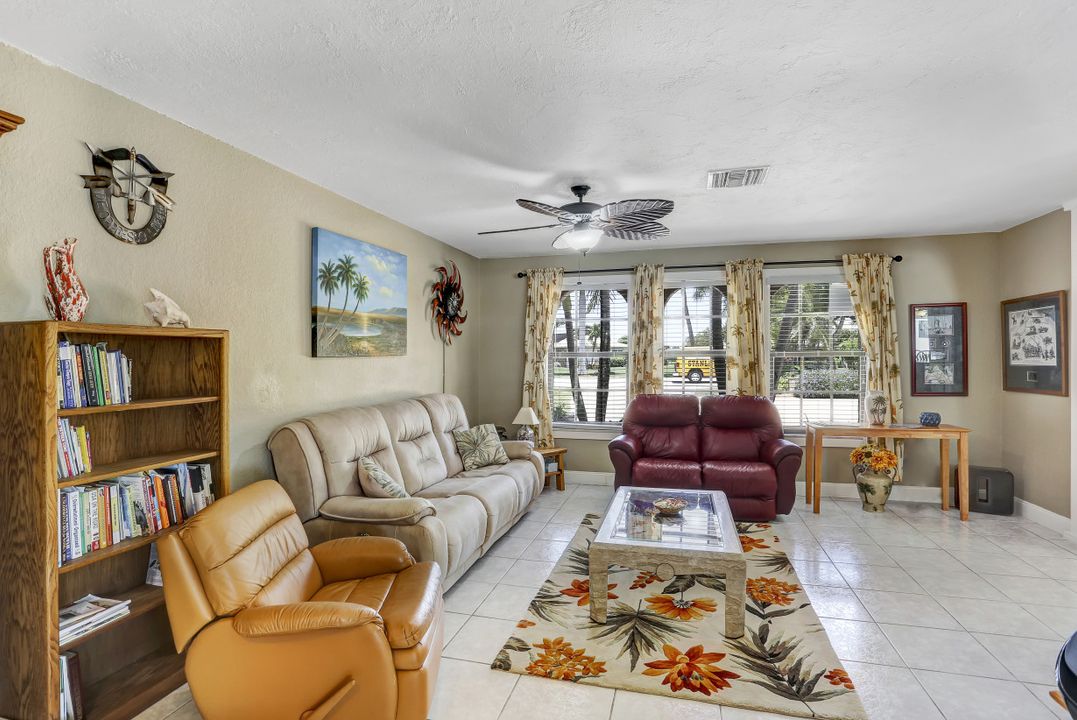 1708 Savona Pkwy, Cape Coral, FL 33904