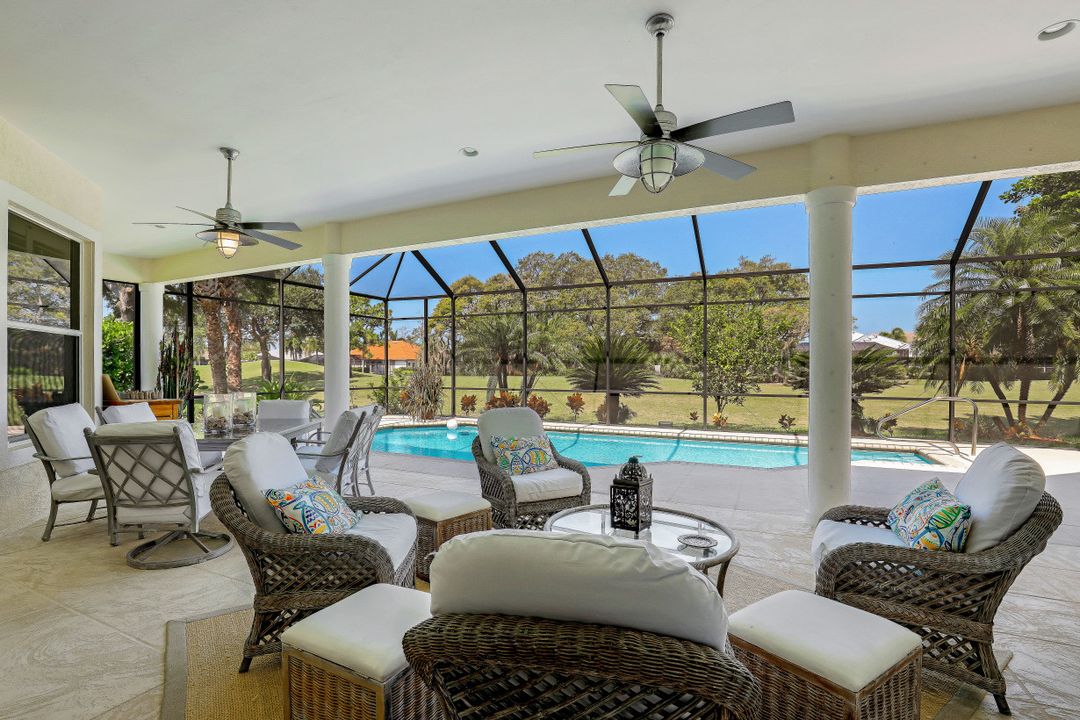 28416 Sombrero Dr, Bonita Springs, FL 34135