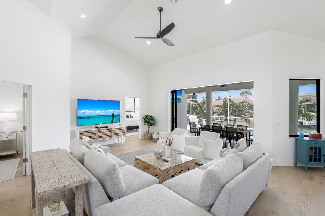 1130 Abbeville Ct, Marco Island, FL 34145