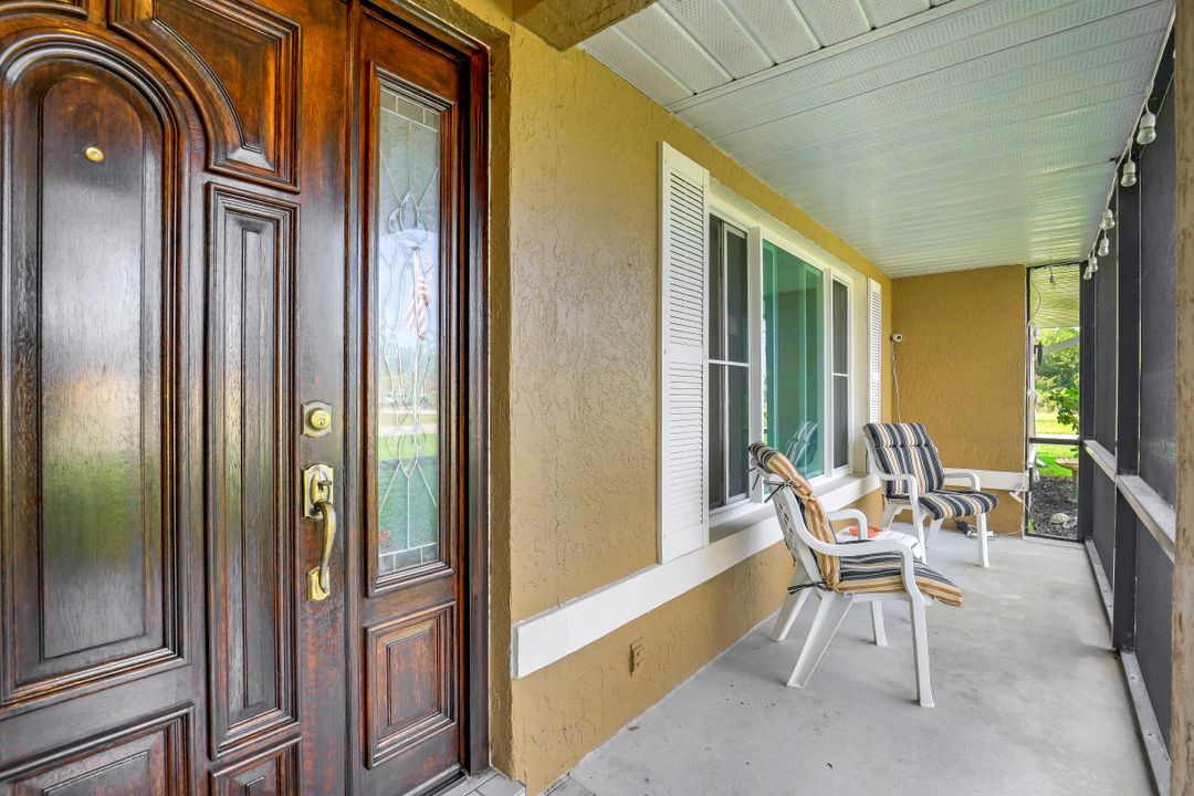 423 SW 39th St, Cape Coral, FL 33914