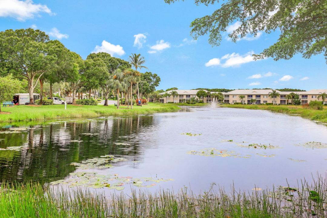 1101 Sweetwater Ln #1201, Naples, FL 34110