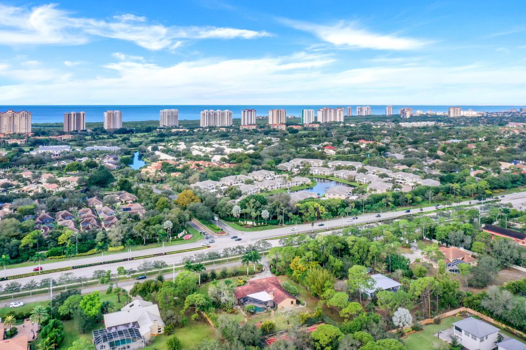 6846 Trail Blvd, Naples, FL 34108