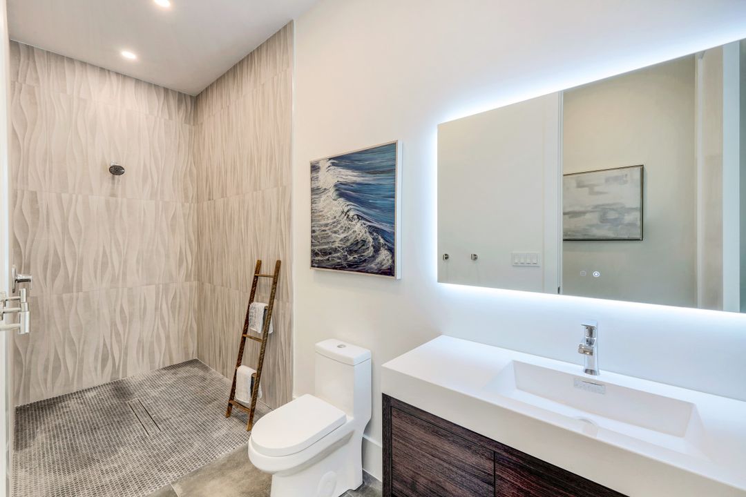 469 Germain Ave, Naples, FL 34108