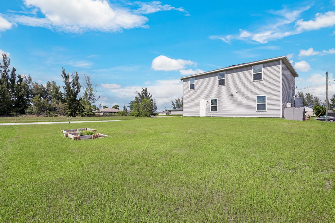 1926 NW 22nd Ave, Cape Coral, FL 33993