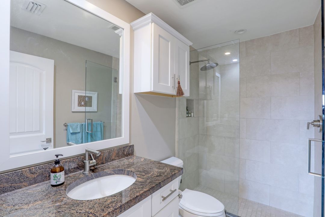 3150 Binnacle Dr #319, Naples, FL 34103