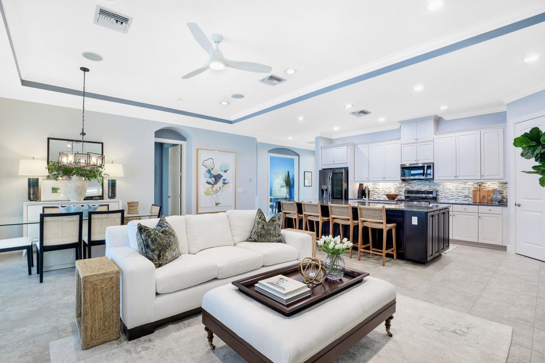 9155 Trivoli Ter, Naples, FL 34119