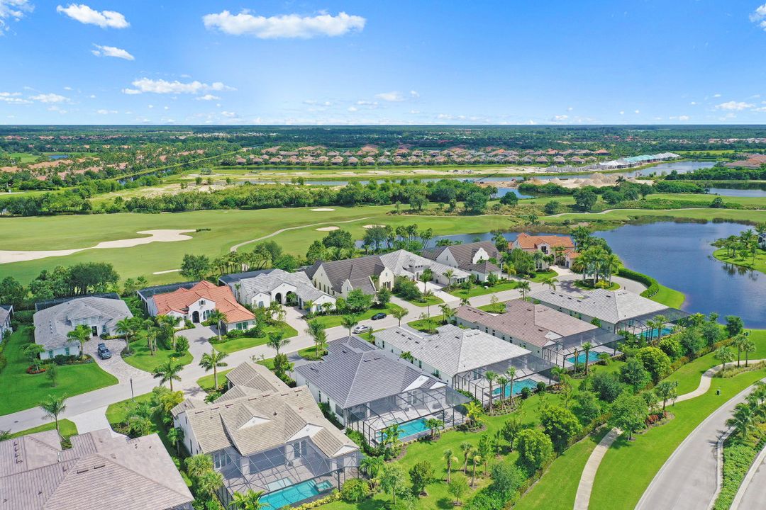 3228 Tavolara Ln, Naples, FL 34114