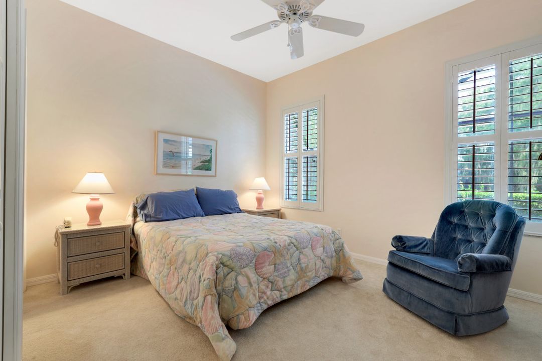 12811 Silverthorn Ct, Bonita Springs, FL 34135