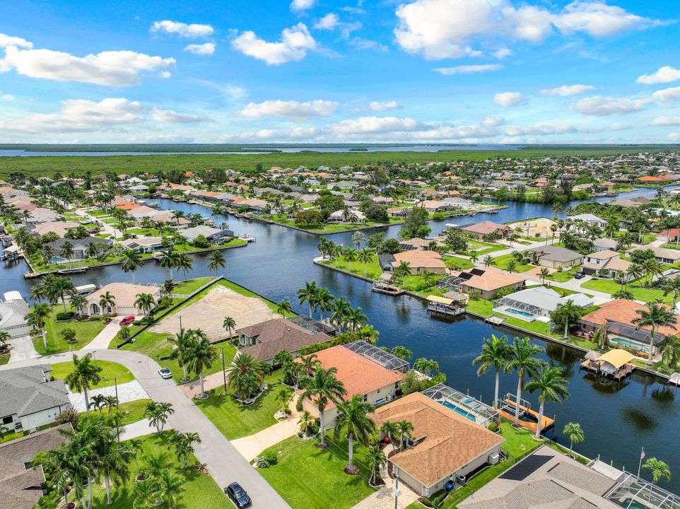 2717 SW 37th St, Cape Coral, FL 33914