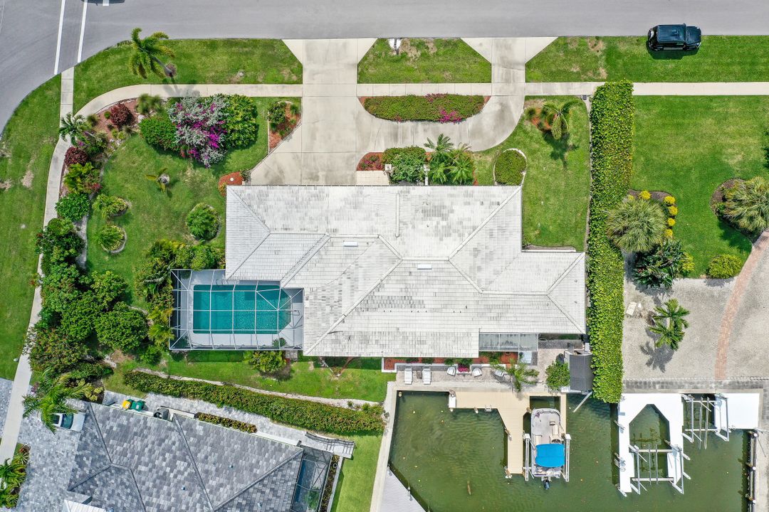 1201 Laurel Ct, Marco Island, FL 34145