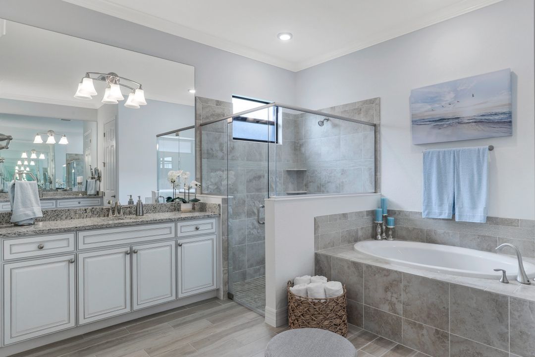 2336 Grenadine Way, Naples , FL 34120