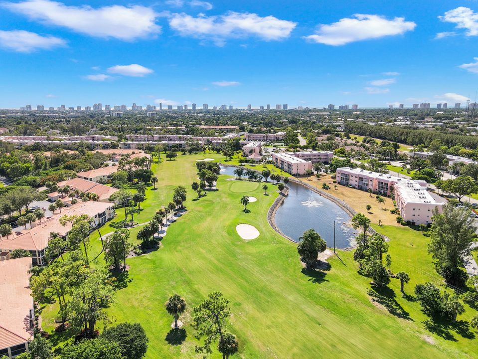 524 Woodshire Ln #E1, Naples, FL 34105