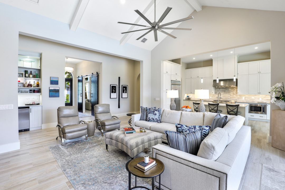 3244 Tavolara Ln, Naples, FL 34114