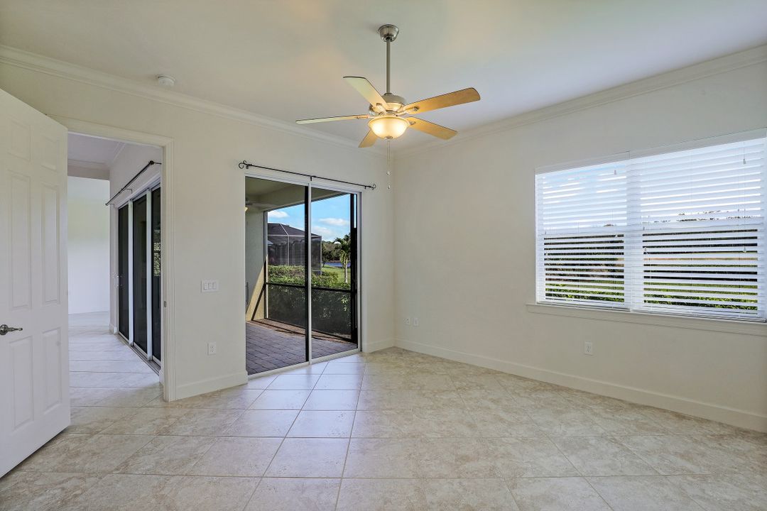 9106 Limestone Ln, Naples, FL 34120