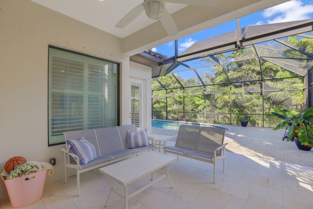 15907 Secoya Reserve Cir, Naples, FL 34110