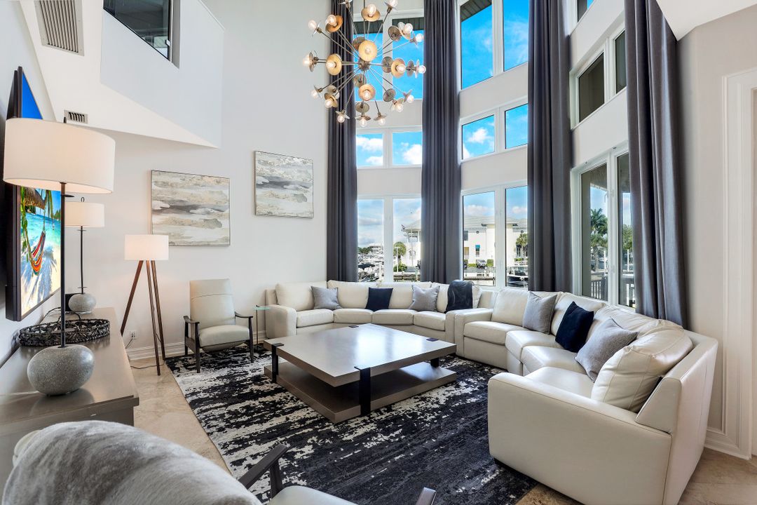 1305 Curlew Ave, Naples, FL 34102