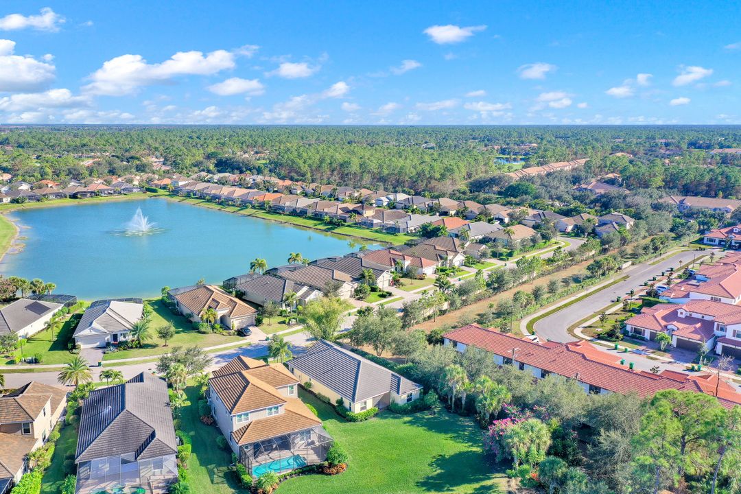 3771 Canopy Cir, Naples, FL 34120