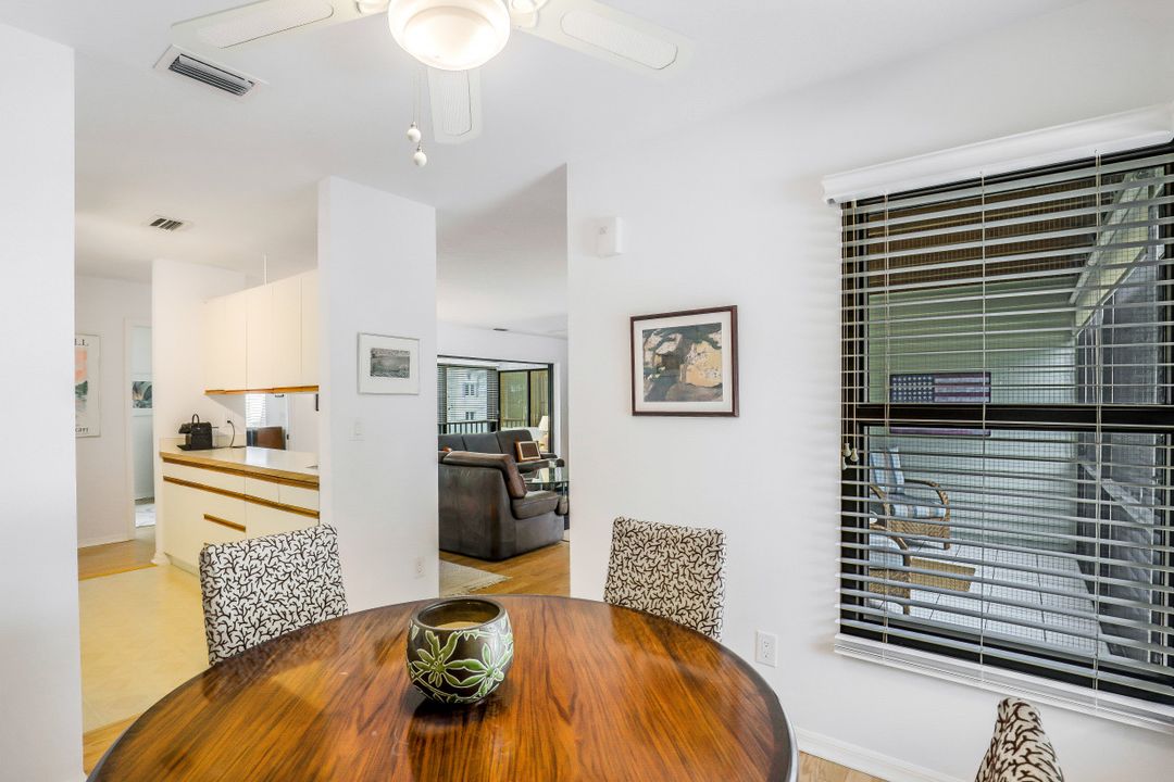 880 8th Ave S #101, Naples, FL 34102