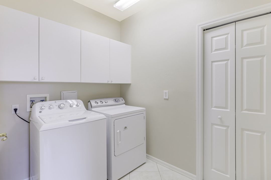 4111 Bayhead Dr #201, Bonita Springs, FL 34134