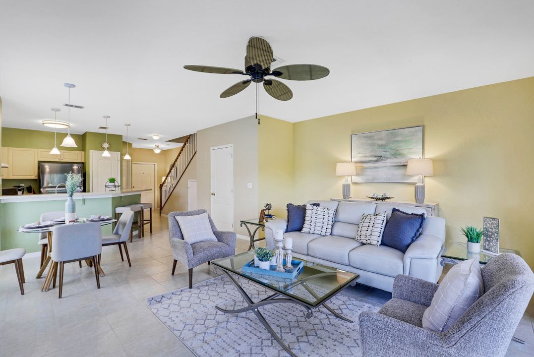 1370 Weeping Willow Ct, Cape Coral, FL 33909