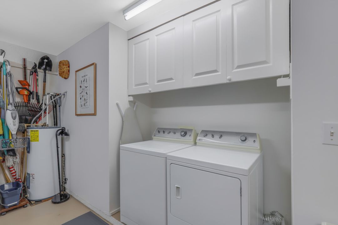 5013 Catalina Ct, Naples, FL 34112