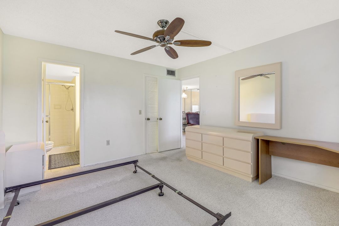 160 Turtle Lake Ct #204, Naples, FL 34105