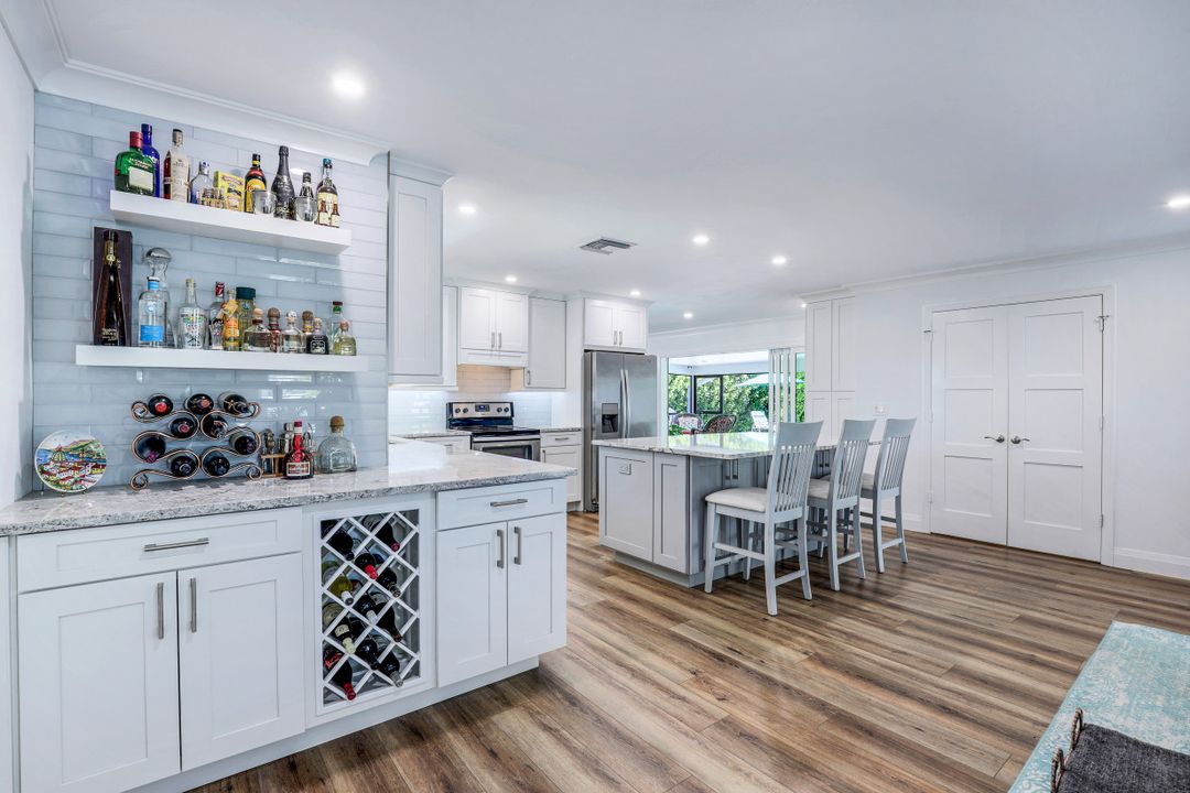 1229 28th Ave N, Naples, FL 34103