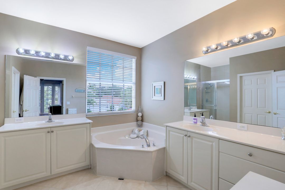 1794 Ribbon Fan Ln, Naples, FL 34119