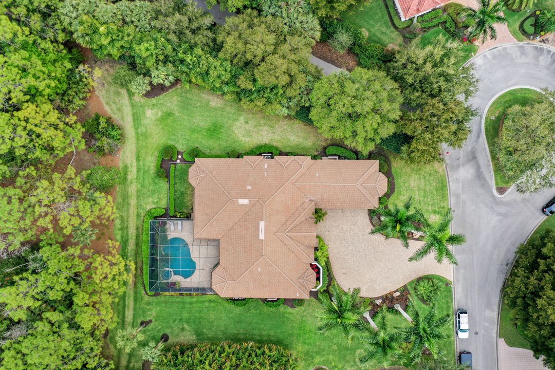 9321 Lakebend Preserve Ct, Bonita Springs, FL 34135