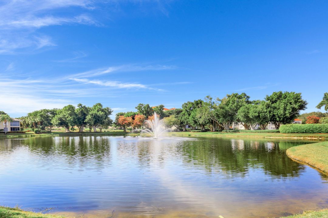 1825 Seville Blvd #821, Naples, FL 34109