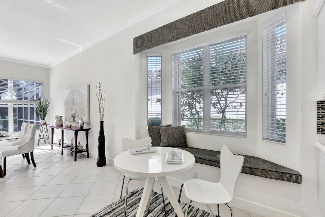 6474 Waverly Green Way, Naples, FL 34110