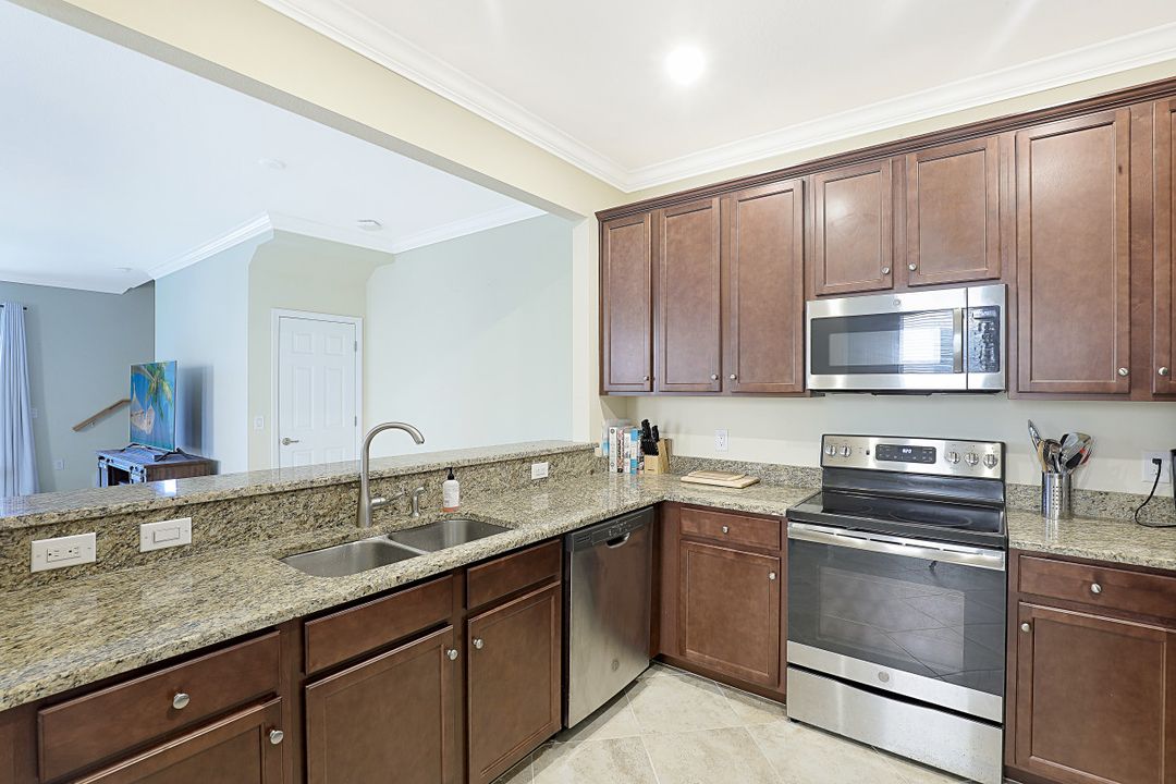 8884 Via Isola Court, Fort Myers, FL 33966