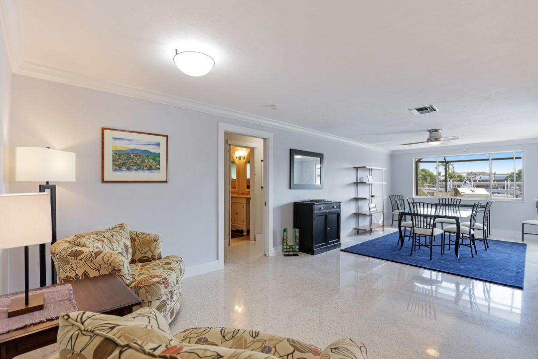 4929 SW 3rd Ave, Cape Coral, FL 33914