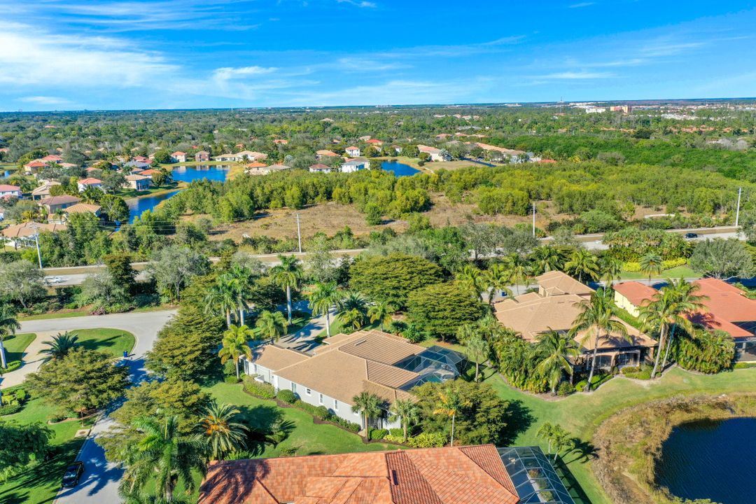 22001 Chartwell View Ct, Bonita Springs, FL 34135