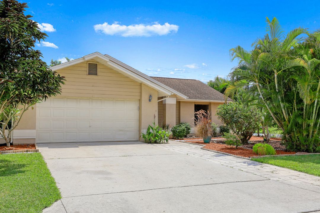 13202 Greywood Cir, Fort Myers, FL 33966