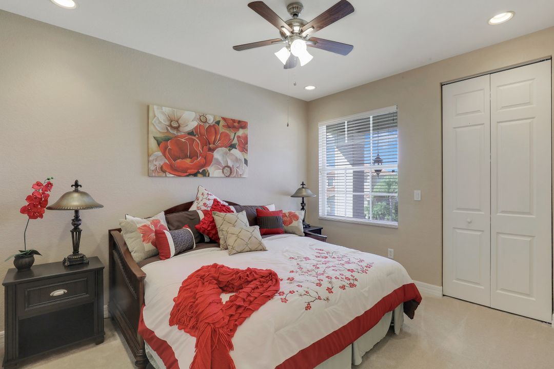 10106 Mimosa Silk Dr, Fort Myers, FL 33913