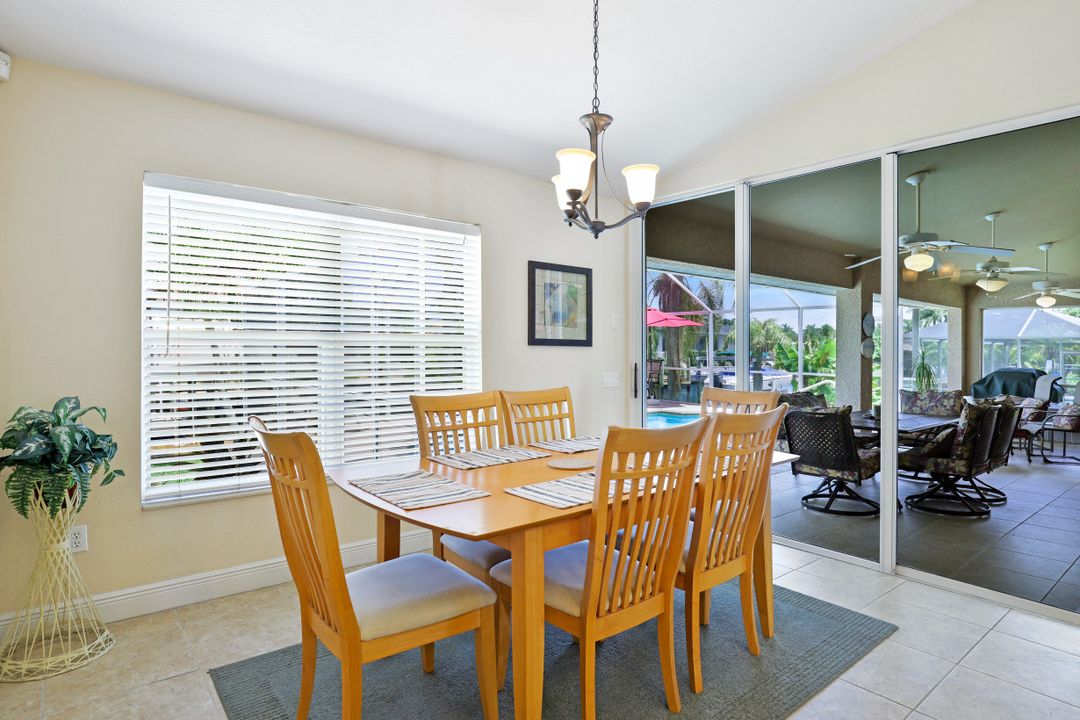 5241 Stratford Ct, Cape Coral, FL 33904