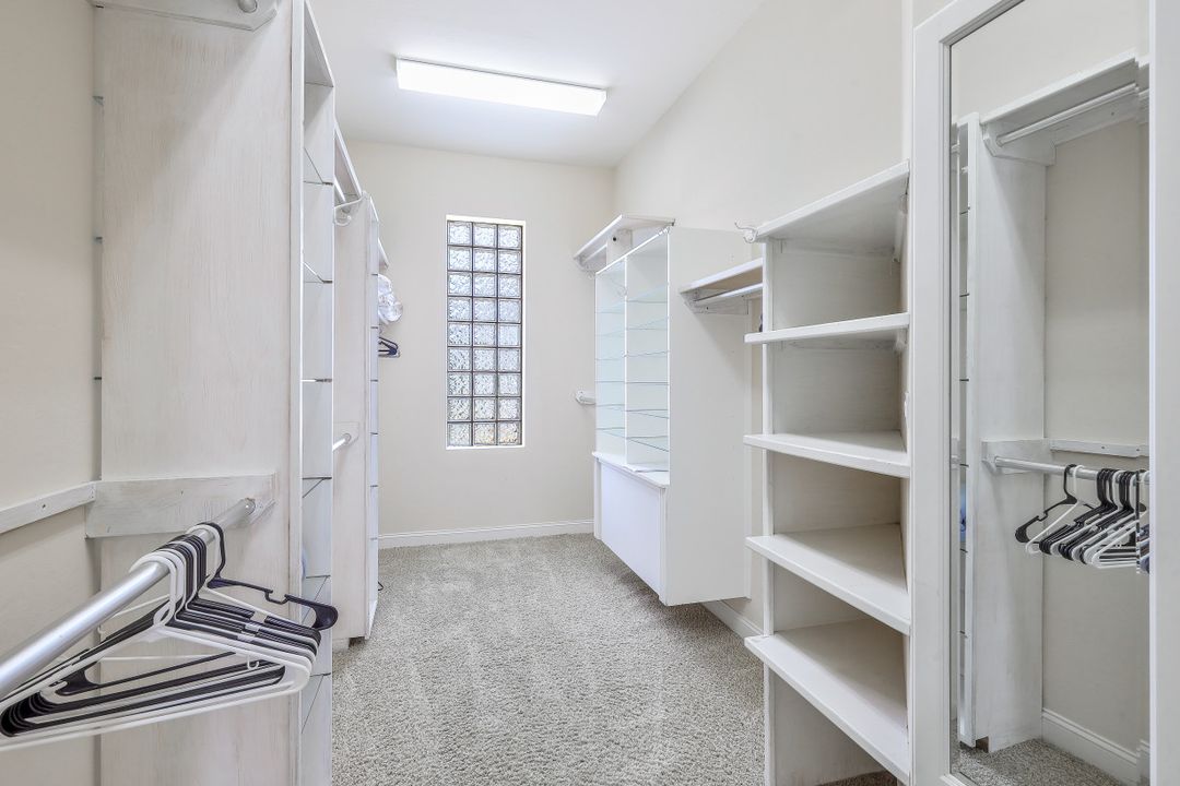 690 Pelican Ct, Marco Island, FL 34145