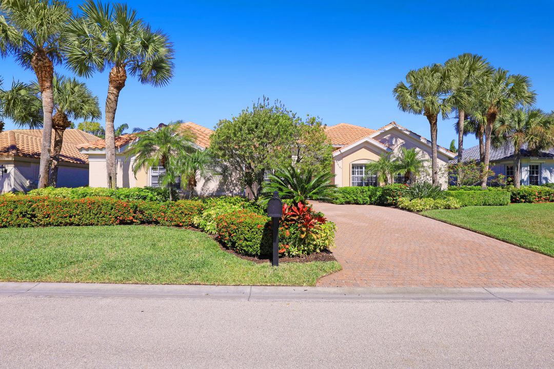 4518 Pinehurst Greens Ct, Estero, FL 33928
