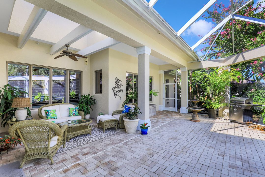 1367 Wood Duck Trail, Naples, FL 34108